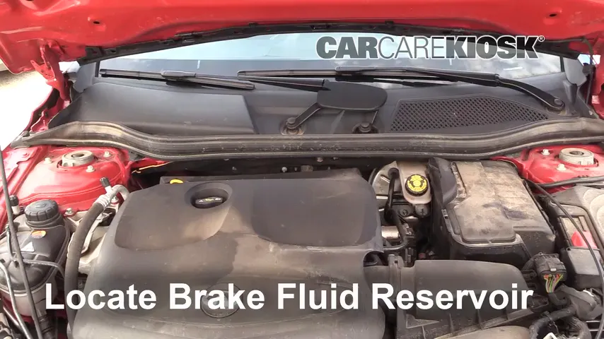 2017 Infiniti QX30 2.0L 4 Cyl. Turbo Brake Fluid